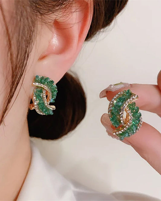Boucles d'oreilles croix tendance avec cristaux verts