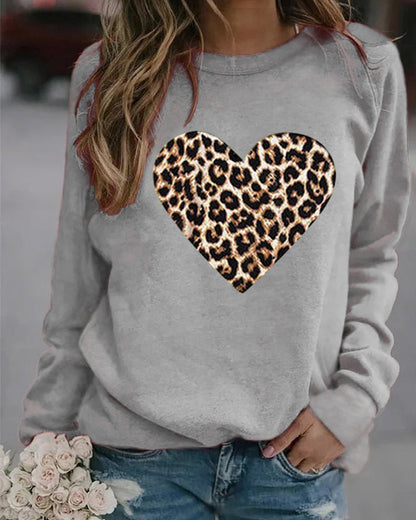 Modefest- Langarm-Sweatshirt mit Leoparden-Herz-Print Grau