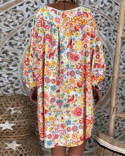 Modefest- Lockeres Kleid mit Blumen- und Paisley-Print