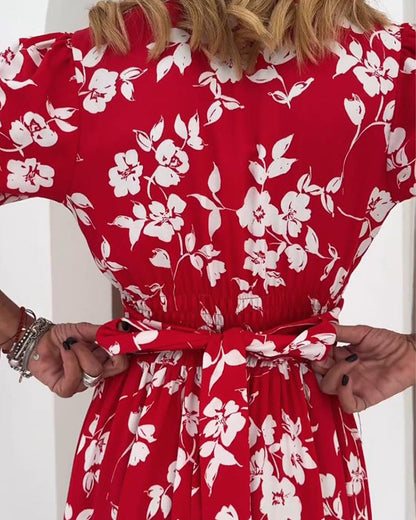 Robe tendance avec motif floral et nœud aux poignets