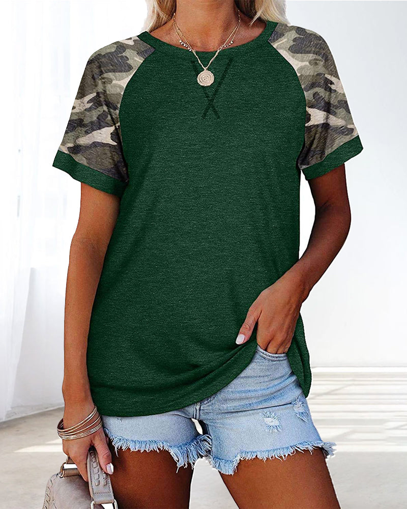 Modefest- Rundhals-T-Shirt mit kurzen Ärmeln und Camouflage-Print Dunkel grün