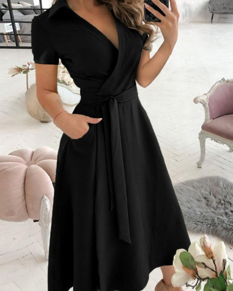 Modefest- Kleid in A-Linie mit kurzen Ärmeln Schwarz