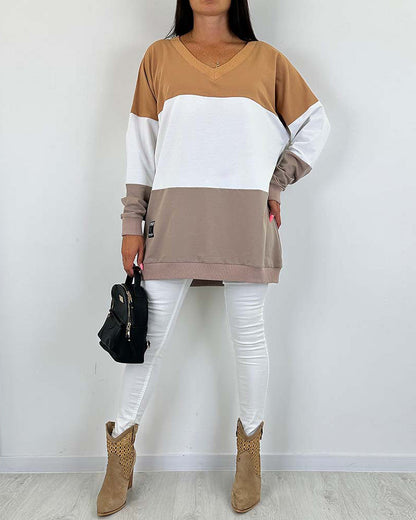 Casual, loose sweatshirt with color block print and V-neck