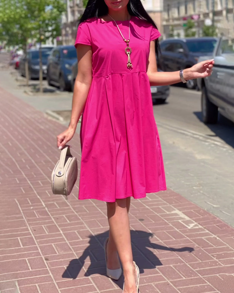 Solid color elegant dress with short sleeves