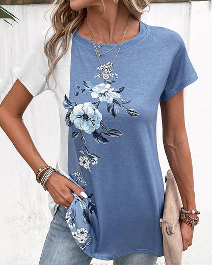 Modefest- Patchwork-T-Shirt mit Blumendruck Blau