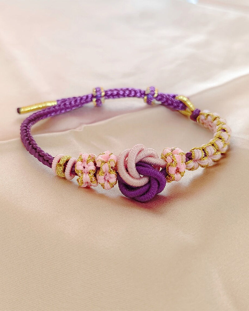 Pulseira com nós de flor de pêssego