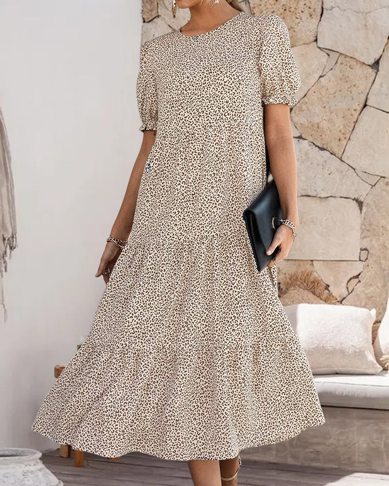 Modefest- Bedrucktes Kleid mit Puffärmeln