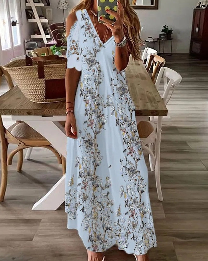 Modefest- Kleid mit Blumendruck und kurzen Spitzenärmeln Blau