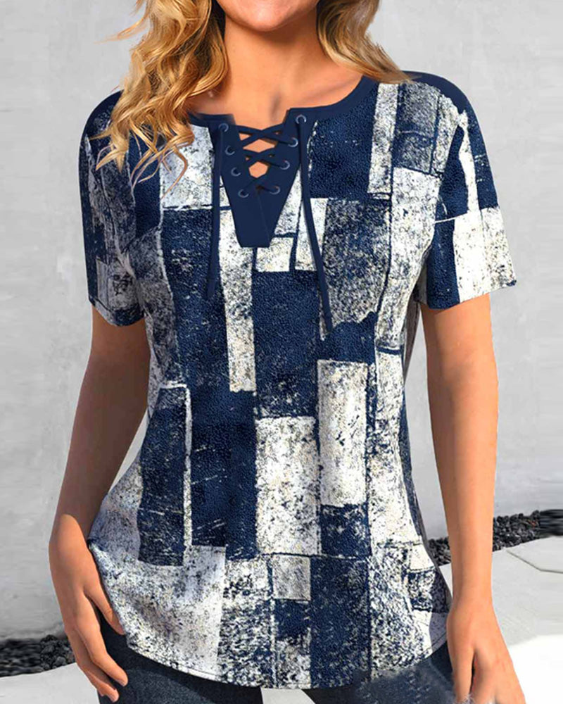 Modefest- Bluse mit geometrischem Print und Schnürung Blau