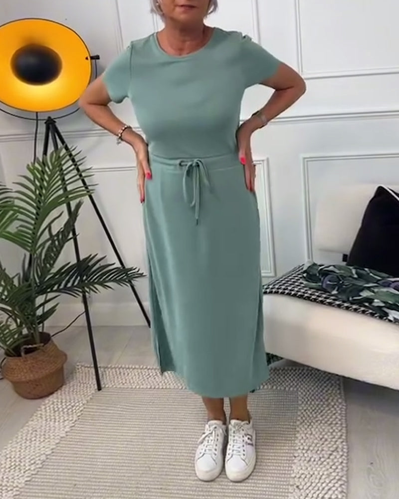 Vestido casual de cor sólida com cordão e mangas curtas