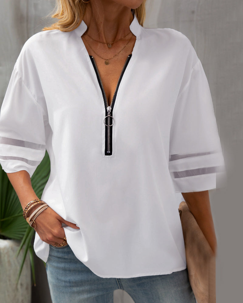Modefest- Einfarbige Bluse mit V-Ausschnitt Weiss