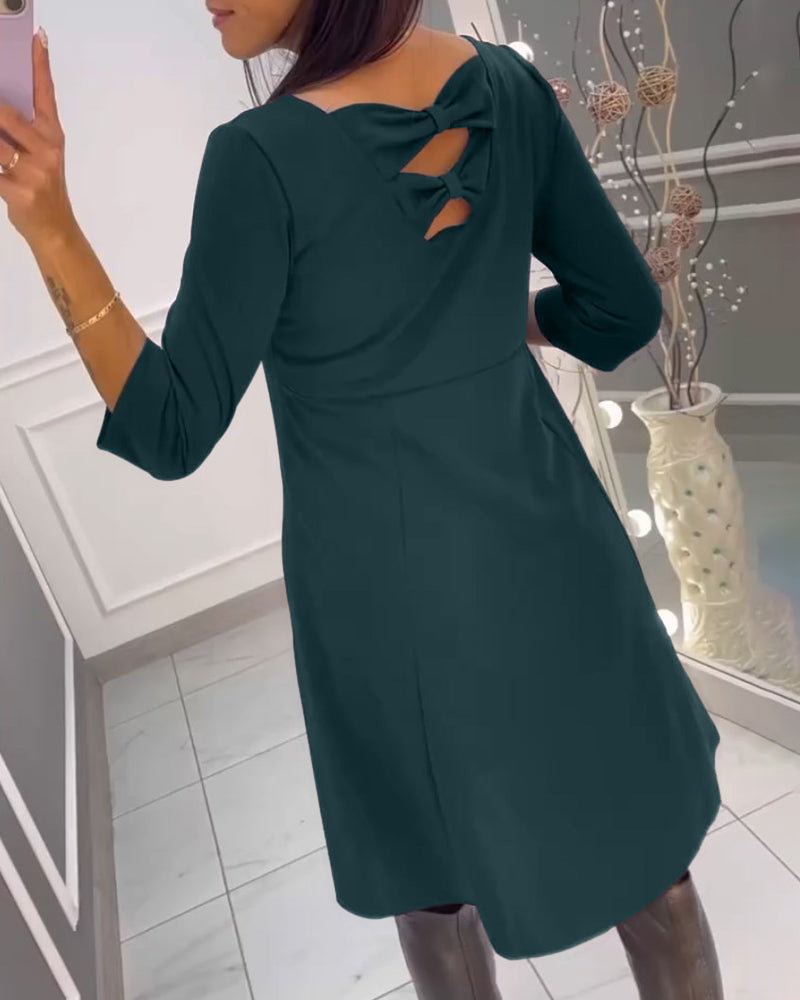 Modefest- Einfarbiges Kleid mit Schleife hinten Grün