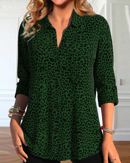 Modefest- Freizeithemd mit Leopardenmuster und Revers Grün