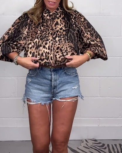 Casual blouse with retro leopard print