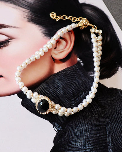 Modefest- Weißer und schwarzer Hepburn-Kunstperlenschmuck Schwarze Perlen-Edelstein-Diamant-Halskette