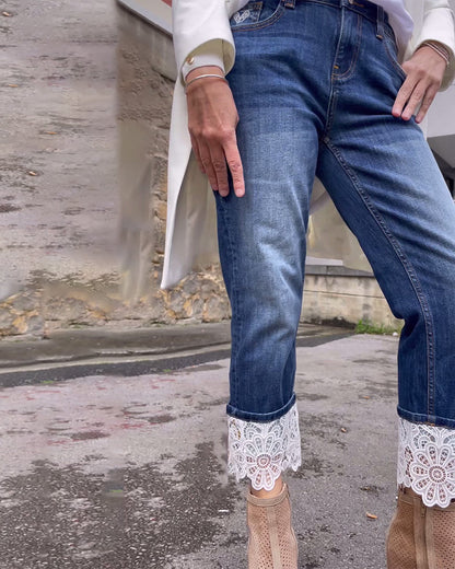 Modefest- Lässige jeans mit spitzeneinsatz