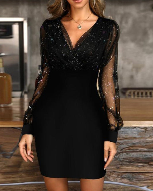 Modefest- Kleid mit Mesh und V-Ausschnitt Schwarz
