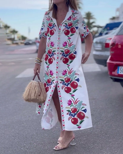 Casual floral dress with lapel pocket