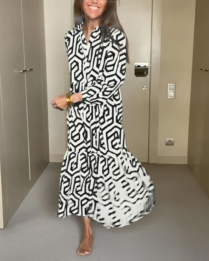 Modefest- Kleid mit neun Punkten und geometrischem Print