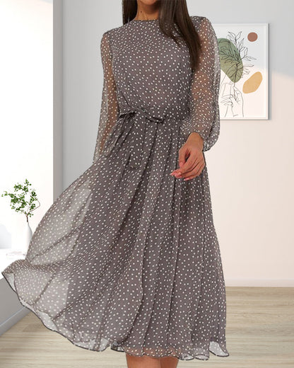 Modefest- Elegantes Kleid mit Tupfenmuster