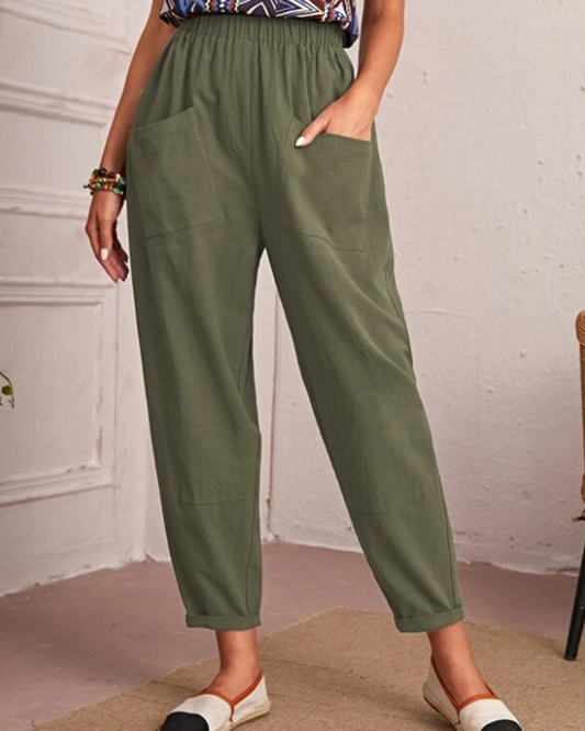 Modefest- Verkürzte Hose mit elastischer Taille Armee grün