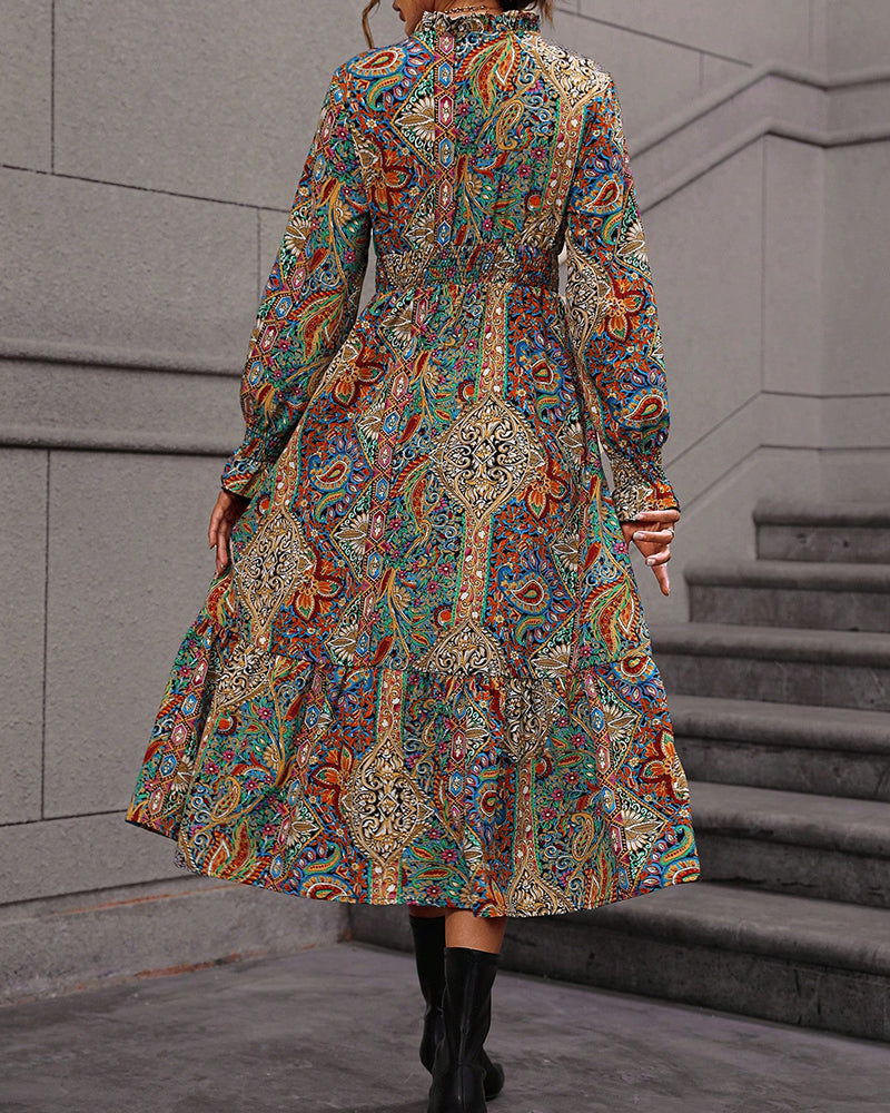 Modefest- Kleid mit Paisley-Print und V-Ausschnitt