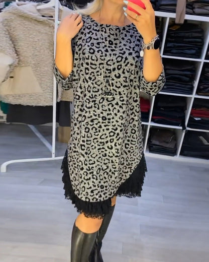 Modefest- Schlankmachendes Kleid mit Leopardenmuster Grau