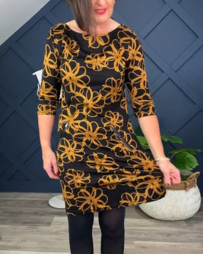 Bedrucktes retro-kleid mit rundhalsausschnitt