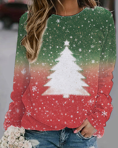 Lässiges sweatshirt mit rundhalsausschnitt und weihnachtsbaum-print in kontrastfarbe