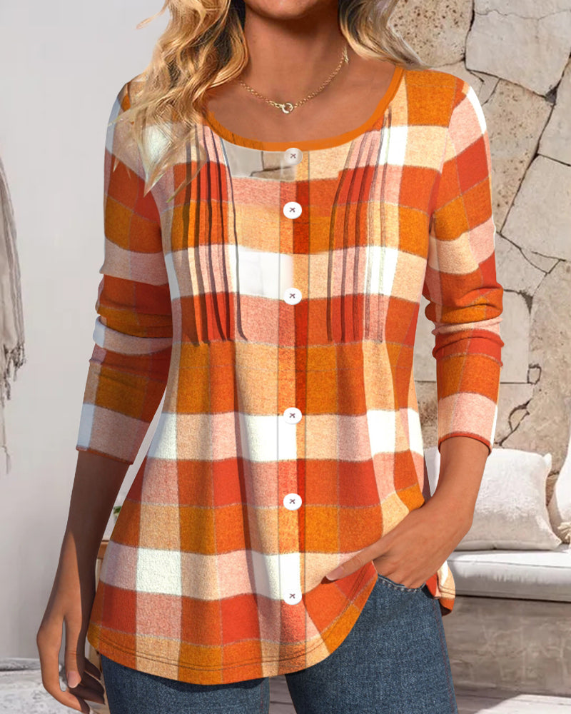 Casual checked top with round neck and button placket