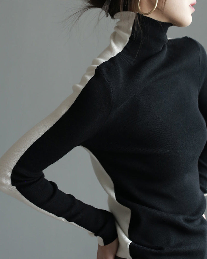 Elegant turtleneck sweater with long sleeves in contrasting color