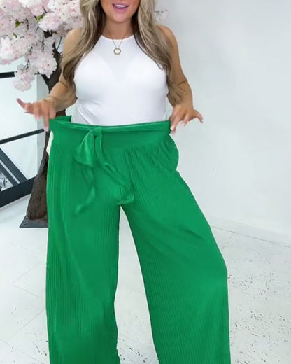 Pantalon large avec ceinture plissée