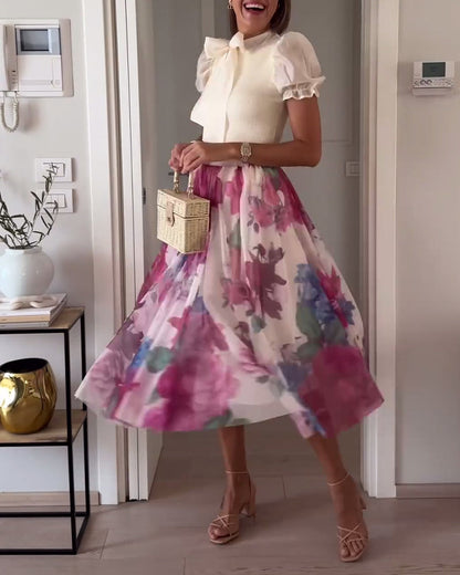 Elegante falda plisada con estampado floral de colores