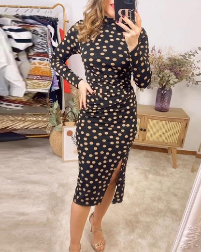 Fashionable dress with dotted pattern, stand-up collar and slit