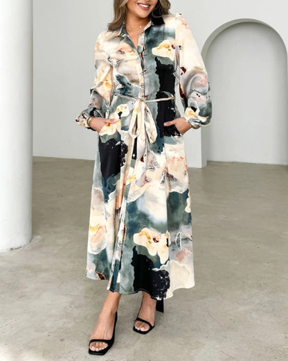 Elegant printed dress with lapel lacing and long sleeves