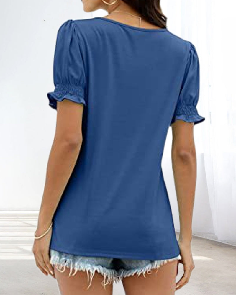 Modefest- Einfarbiges T-Shirt mit kurzen Ärmeln und eckigem Ausschnitt