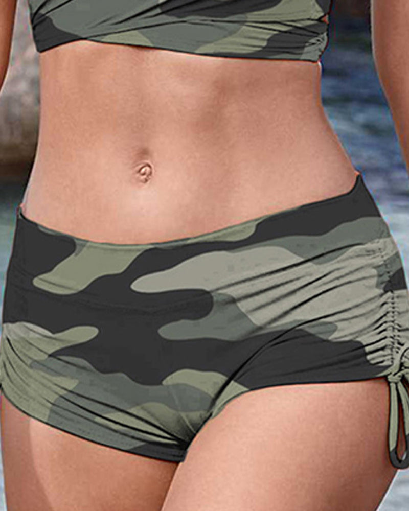 Modefest- Bikini mit Camouflage-Print