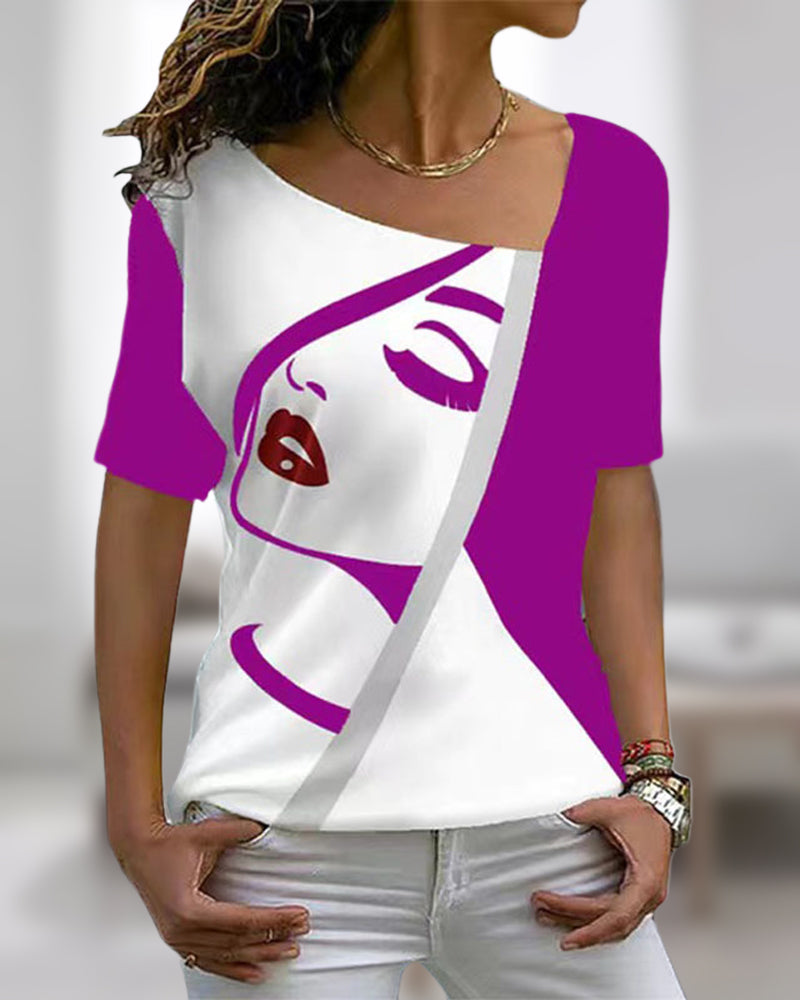 Modefest- Kurzärmliges T-Shirt mit V-Ausschnitt und Gesichtsaufdruck