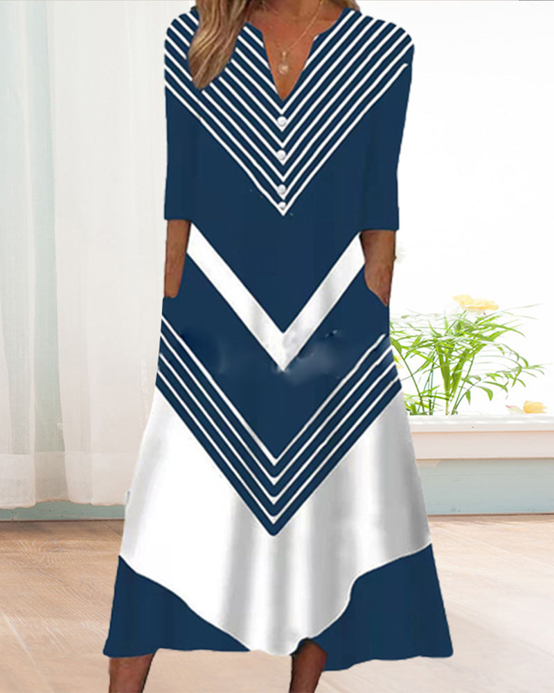 Modefest- Pulloverkleid mit Farbenfrohem Druck Blau