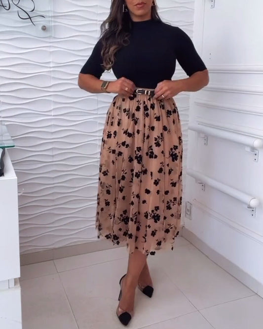 Elegant pleated printed skirt