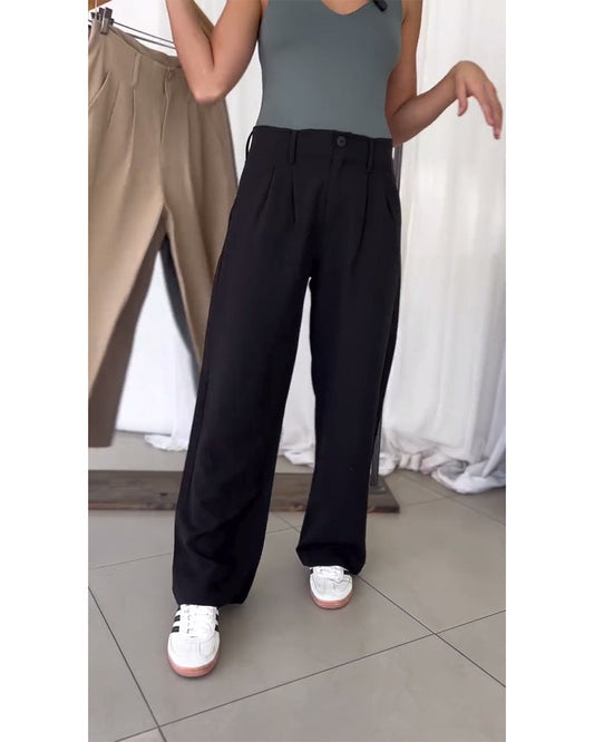 Casual straight pants with solid color folds