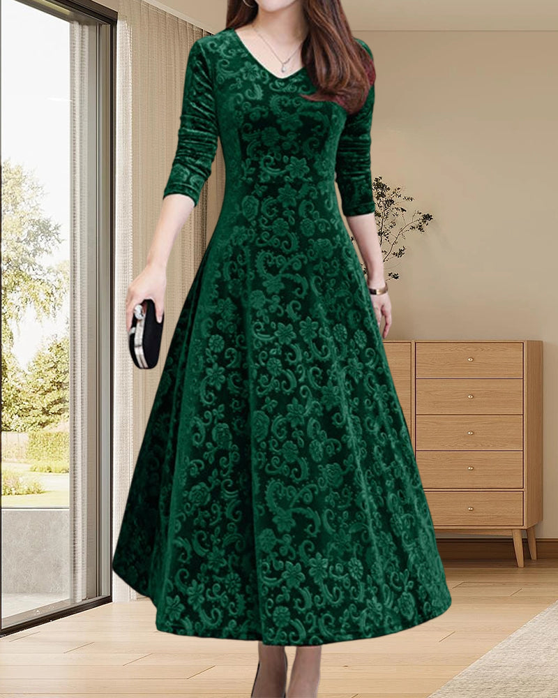 Modefest- Elegantes Samtkleid mit langen Ärmeln