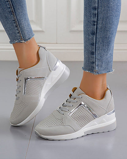Modefest- Plateau-sneakers aus mesh mit keilabsatz Grau