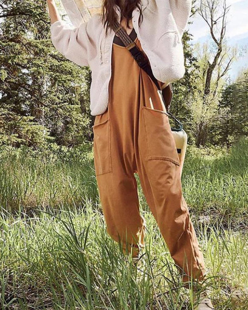 Modefest- Einfarbiger Jumpsuit mit V-Ausschnitt und Taschen Braun