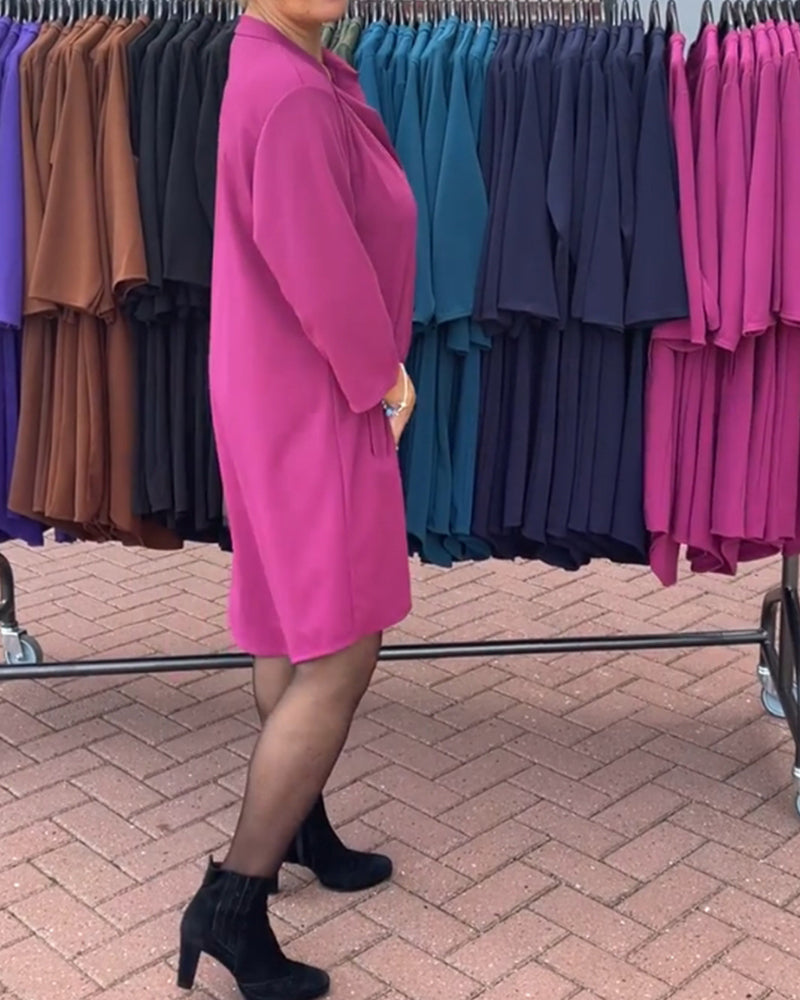 Modefest- Effen gekleurde jurk met V-hals