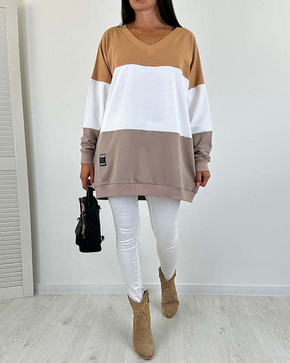 Casual, loose sweatshirt with color block print and V-neck