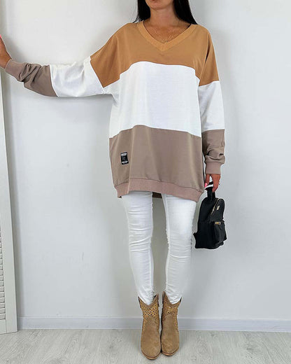 Casual, loose sweatshirt with color block print and V-neck