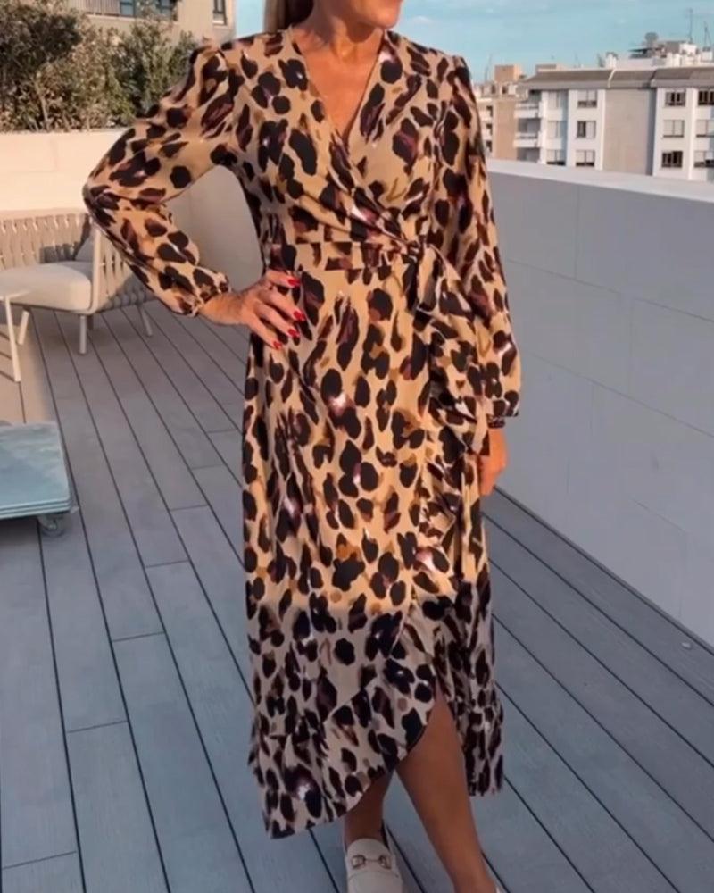 Modefest- Kleid mit V-Ausschnitt und Leopardenmuster Braun