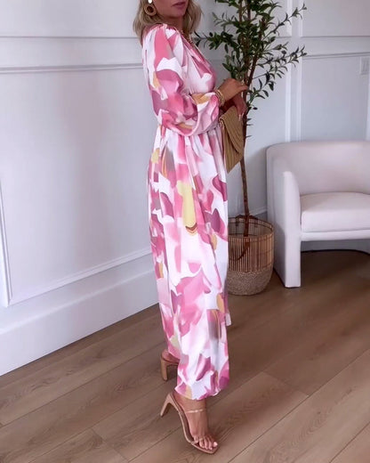 Elegant printed maxi dress with long sleeves and V-neck