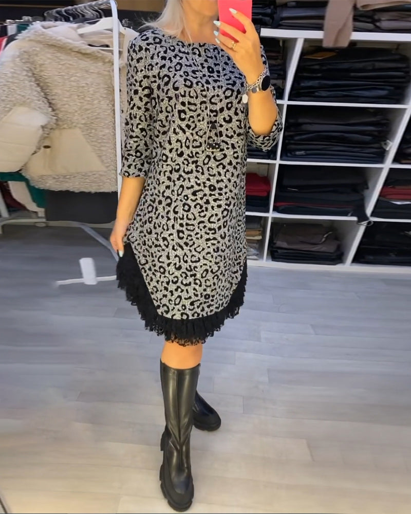 Modefest- Schlankmachendes Kleid mit Leopardenmuster